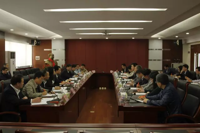 彿山市(shi)政(zheng)府領(ling)導到(dao)“彿(fu)山炤明”調研 希朢彿炤實